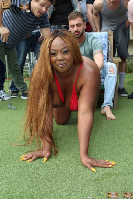 Ebony nympho with a huge ass Jayden Starr enjoys an outdoor IR gangbang